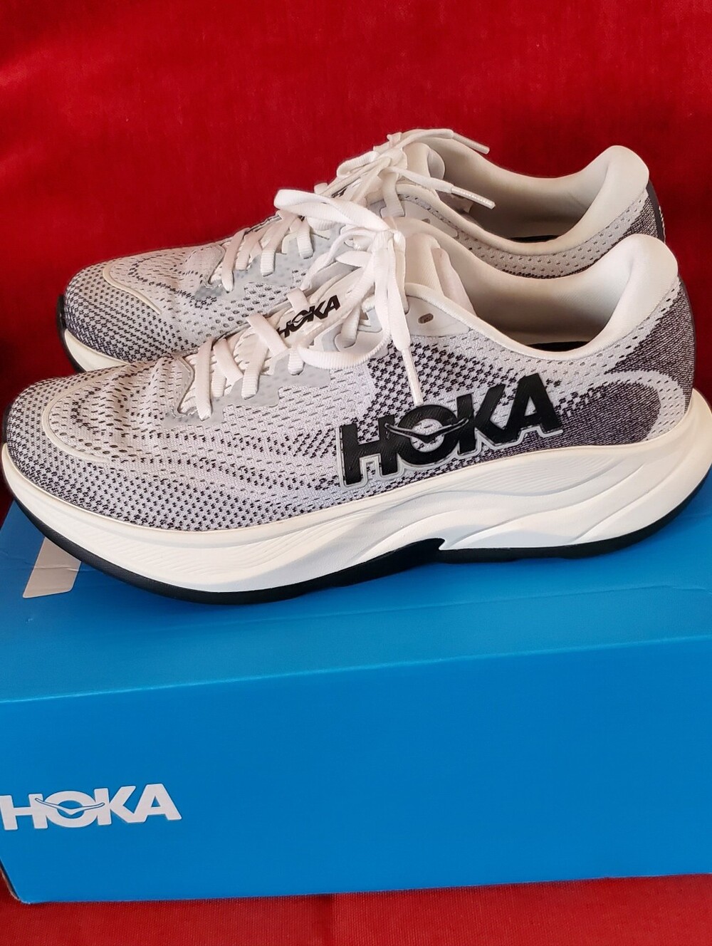HOKA Mens 9D NEW NWT Running Shoes